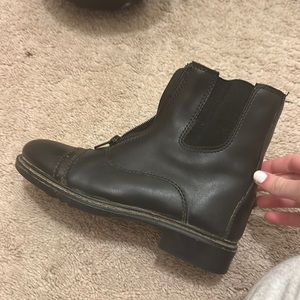lightly used size 3 riding boots tuff rider